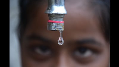 Taloja residents have been facing water problems since July last year. (PRAFUL GANGURDE/HT PHOTO) Taloja residents have been facing water problems since July last year. (PRAFUL GANGURDE/HT PHOTO)