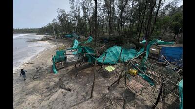 Cyclone Nisarga was severe in Raigad in 2020. Raigad district officers have been sent to Odisha for training to handle cyclone and flood situations. (HT PHOTO)
