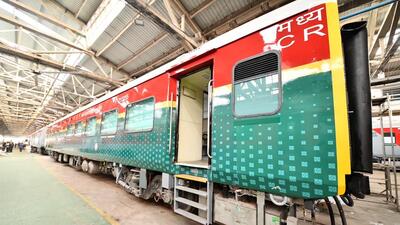 The dining car is only present in the Deccan Queen across all outstation trains on Indian Railways (ICF Chennai) The dining car is only present in the Deccan Queen across all outstation trains on Indian Railways (ICF Chennai)