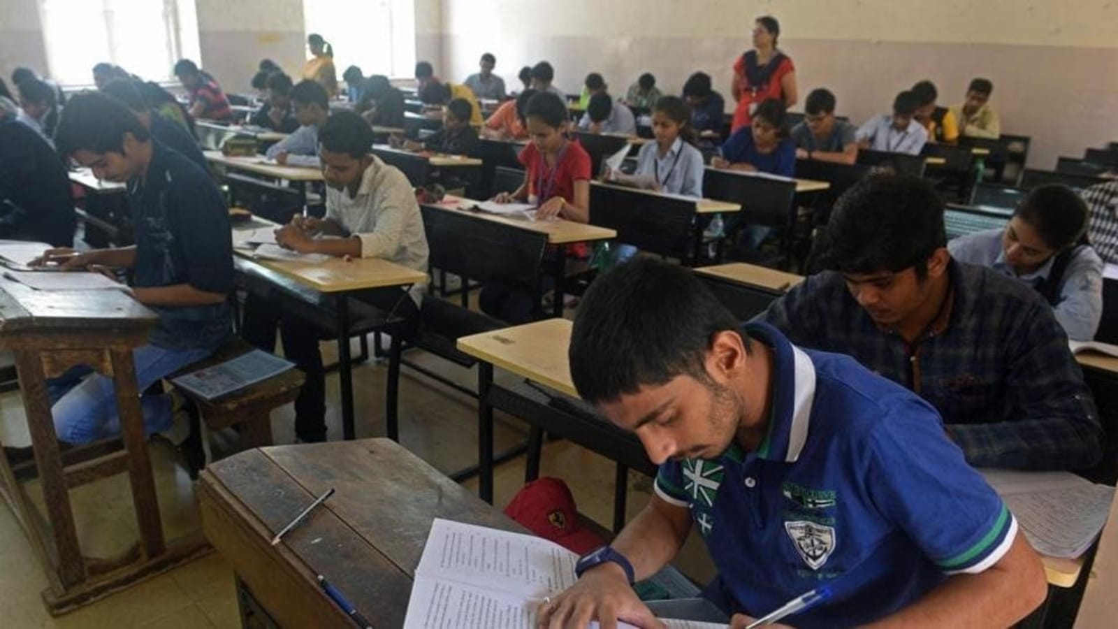 HC relief for Class 10 students of Karnataka's unaccredited schools