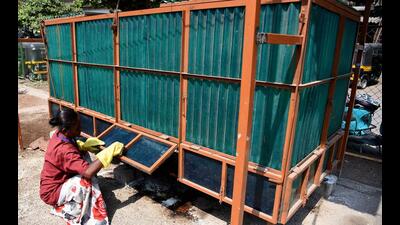 The Navi Mumbai Municipal Corporation is appealing to housing societies to set up independent waste composting units. (HT FILE PHOTO) The Navi Mumbai Municipal Corporation is appealing to housing societies to set up independent waste composting units. (HT FILE PHOTO)