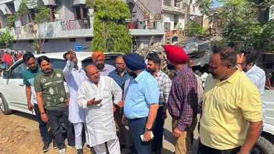 MLA Gurpreet Gogi inspecting the Buddha Nullah in Ludhiana on Friday. (HT Photo) MLA Gurpreet Gogi inspecting the Buddha Nullah in Ludhiana on Friday. (HT Photo)