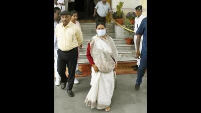 Former Bihar chief minister Rabri Devi on her way to the Legislative Council on Friday. (Santosh Kumar/HT Photo) Former Bihar chief minister Rabri Devi on her way to the Legislative Council on Friday. (Santosh Kumar/HT Photo)