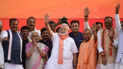 Prime Minister Narendra Modi shares stage with newly sworn in ministers of Uttar Pradesh on Friday, March 25, 2022. (Photo by Deepak Gupta/Hindustan Times) 