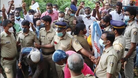 The Opposition Congress and BJP workers also clashed with the police at many places in Kerala. (HT FILE PHOTO.) The Opposition Congress and BJP workers also clashed with the police at many places in Kerala. (HT FILE PHOTO.)