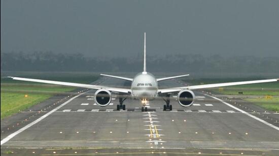 While the BJP blame the MVA for delay in the new airport project process, Nationalist Congress Party (NCP) chief Sharad Pawar said the party is ready to cooperate for the development of the city. (REPRESENTATIVE PHOTO)