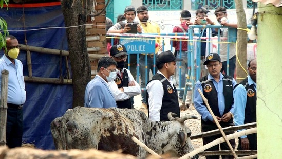 The CBI's Central Forensic Science Laboratory (CFSL) experts collect samples from the houses at Bogtui village, in Birbhum on March 25, 2022.&nbsp;(ANI)