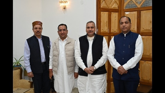 BJP national vice-president (third from left) Saudan Singh after a meeting with Himachal CM Jai Ram Thakur in Shimla on Friday (HT Photo)