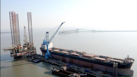 The resolution plan submitted by Hazel Mercantile has been duly approved by 94.86% CoC members, Reliance Naval said in a BSE filing on March 21 (Photo/rnaval.co.in) The resolution plan submitted by Hazel Mercantile has been duly approved by 94.86% CoC members, Reliance Naval said in a BSE filing on March 21 (Photo/rnaval.co.in)