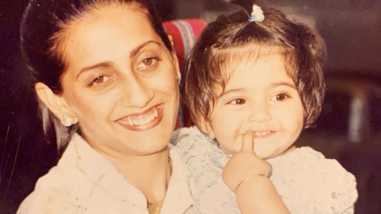 Sonam Kapoor has wished her mother Sunita Kapoor on her birthday.