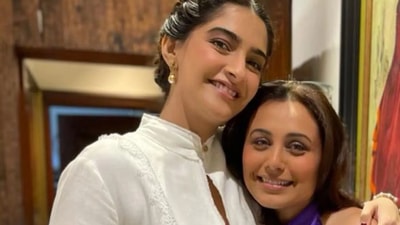 Sonam Kapoor shared pictures with Rani Mukerji. Sonam Kapoor shared pictures with Rani Mukerji.