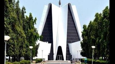 The cash-strapped Punjabi university is going to pass  ₹206 crore deficit annual budget for the next fiscal on March 29 amid worsening financial woes driven by a widening gap between its income and expenditure.