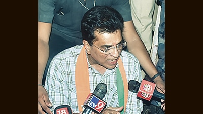 Somaiya alleged that the Dapoli police did not register an FIR against the resort. (Anil Phalke/HT Photo)