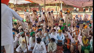 Farmers laying siege to the Amritsar-Delhi track at the Beas railway station on Saturday. HT Photo Farmers laying siege to the Amritsar-Delhi track at the Beas railway station on Saturday. HT Photo