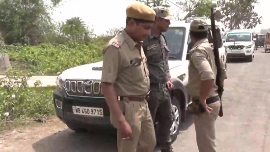 A CBI team reaches West Bengal's Rampurhat village to probe the Birbhum violence.(ANI photo)