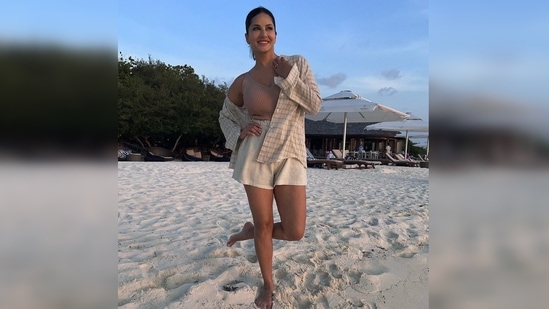 These pictures of Sunny Leone will make you want to pack your bags and leave for a vacation asap.(Instagram/@sunnyleone)