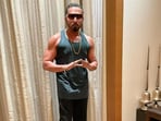 Honey Singh shared a new picture on his Instagram account that showed his massive physical transformation.