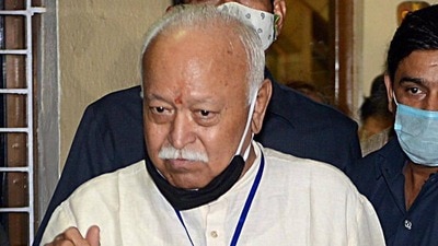 RSS chief Mohan Bhagwat was addressing Sangh volunteers and office bearers in Kashi on Sunday (HT file photo)