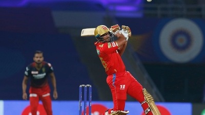 Odean Smith, Shahrukh Khan eclipse Faf du Plessis special (IPLt20.com) Odean Smith, Shahrukh Khan eclipse Faf du Plessis special (IPLt20.com)