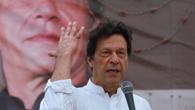Imran Khan, chairman of the Pakistan Tehreek-e-Insaf (PTI), has been urging people to attend his power show.&nbsp; (REUTERS)