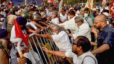 Bharat Bandh: Members of all Trade Union (Congress and Left Front) in support of a nationwide strike, in Kolkata, (PTI) Bharat Bandh: Members of all Trade Union (Congress and Left Front) in support of a nationwide strike, in Kolkata, (PTI)
