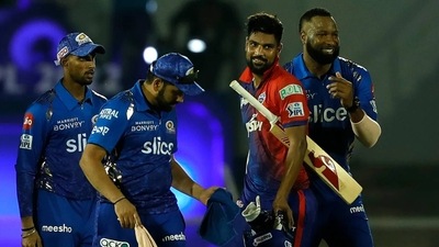 Lalit Yadav against Mumbai Indians (IPLt20,com) Lalit Yadav against Mumbai Indians (IPLt20,com)