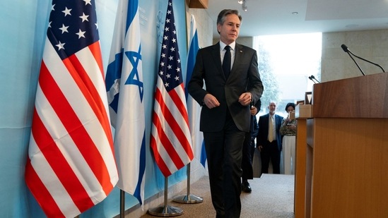 US secretary of state Antony Blinken arrives to attend a news conference with Israel's foreign minister Yair Lapid at Israel's Ministry of Foreign Affairs in Jerusalem, March 27, 2022. (Jacquelyn Martin/Pool via REUTERS)