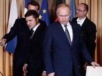 Russian President Vladimir Putin (right) and Ukrainian President Volodymyr Zelenskyy (left) at the Elysee Palace, on December 9, 2019, in Paris. (AP/File)