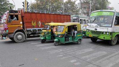 The Intelligent Traffic Management System will also detect Zebra crossing violations, wrong side driving and helmetless riders in Chandigarh. (HT FIle Photo)