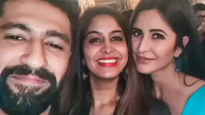 Vicky Kaushal and Katrina Kaif posed for a selfie. Vicky Kaushal and Katrina Kaif posed for a selfie.