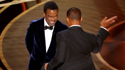 Will Smith hits at Chris Rock as Rock spoke on stage during the 94th Academy Awards in Hollywood, Los Angeles, California, U.S., March 27, 2022. REUTERS/Brian Snyder (REUTERS)