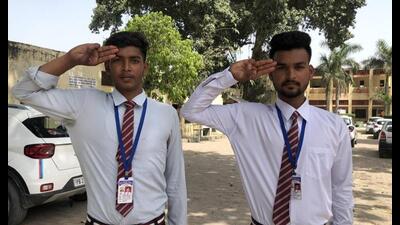 Krishan Murari (left) and Rajkumar.
