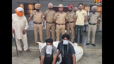 On March 26, the Ludhiana police had arrested a man, who had sown poppy plants on the roof of his bathroom to cultivate opium. (HT PHOTO)