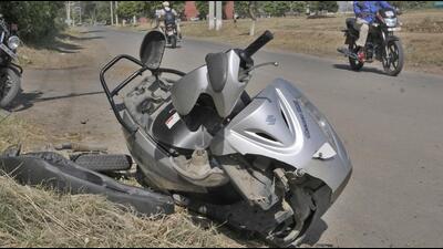 The SUV driver fled the spot on foot after hitting the scooter. (HT File Photo/For representation only) The SUV driver fled the spot on foot after hitting the scooter. (HT File Photo/For representation only)