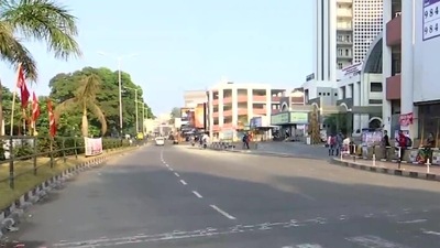 Residents of Thiruvananthapuram woke up to empty streets on Monday as Kerala is observing the two-day nationwide bandh. (ANI) Residents of Thiruvananthapuram woke up to empty streets on Monday as Kerala is observing the two-day nationwide bandh. (ANI)