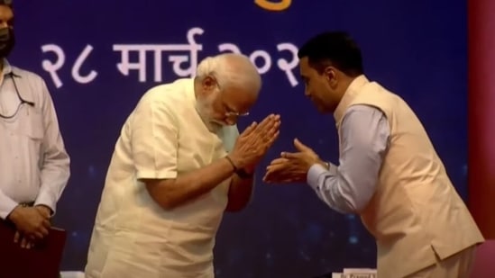 PM Modi attended Pramod Sawant's oath cermony. (Photo tweeted by BJP)&nbsp;(Twitter)