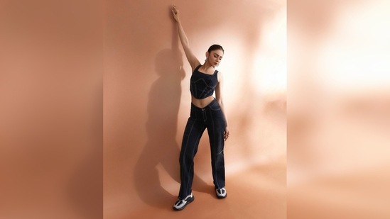 Rakul Preet's outfit comprised of a corset crop top and high rise straight cut pants.(Instagram/@rakulpreet)