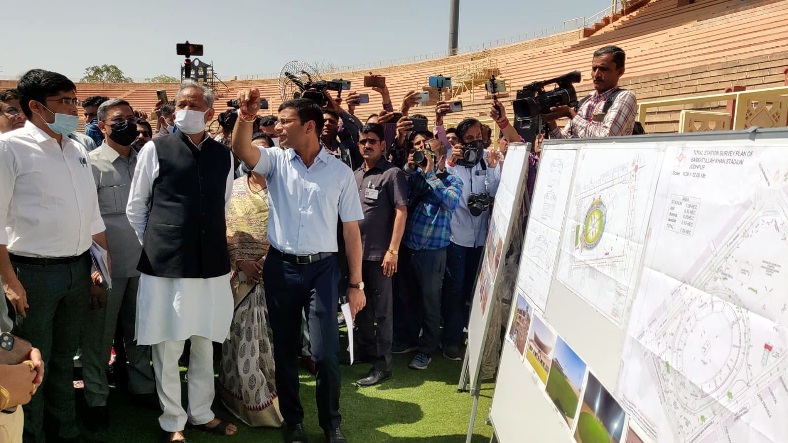 Rajasthan CM Gehlot visits Barkatullah Khan Stadium and took stock of the upgradation and renovation works being done by the Jodhpur Development Authority to organize international level cricket matches. (Twitter/@ashokgehlot51)
