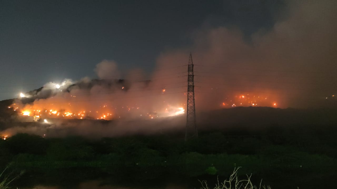 Ghazipur fire: Fire officers said it will take many more hours to douse the fire (Photo by Karn Pratap Singh/Hindustan Times) Ghazipur fire: Fire officers said it will take many more hours to douse the fire (Photo by Karn Pratap Singh/Hindustan Times)