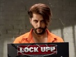 Kaaranvir Bohra is out of Kangana Ranaut's reality show Lock Upp. Kaaranvir Bohra is out of Kangana Ranaut's reality show Lock Upp.