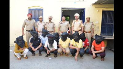 Punjab police busts ‘goonda tax’ racket; 14 arrested (HT) Punjab police busts ‘goonda tax’ racket; 14 arrested (HT)