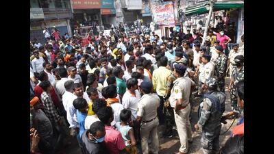 Locals stage a protest at Patna’s Danapur on Tuesday. (Santosh Kumar/HT Photo) Locals stage a protest at Patna’s Danapur on Tuesday. (Santosh Kumar/HT Photo)