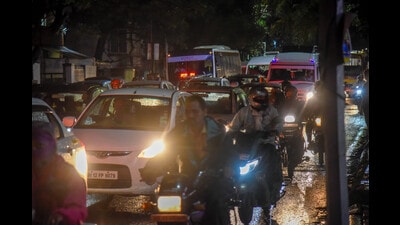 The Balbharati-Paud link road, proposed 35 years ago by the civic body, is likely to see light of the day as Pune Municipal Corporation (PMC) has initiated work on the project. (HT FILE PHOTO) The Balbharati-Paud link road, proposed 35 years ago by the civic body, is likely to see light of the day as Pune Municipal Corporation (PMC) has initiated work on the project. (HT FILE PHOTO)