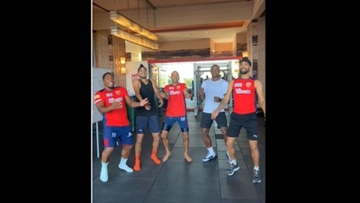 A screengrab of the video of Shikhar Dhawan dancing to a viral trend along with his IPL team Punjab Kings teammates. (shikhardofficial/Instagram) A screengrab of the video of Shikhar Dhawan dancing to a viral trend along with his IPL team Punjab Kings teammates. (shikhardofficial/Instagram)