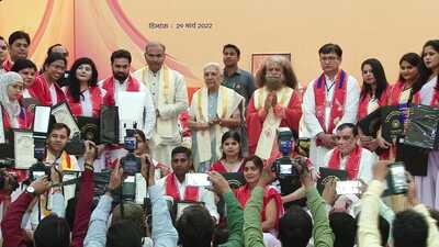 Governor Anandiben Patel at the convocation of Dr Bhimrao Ambedkar University of Agra on Tuesday. (HT PHOTO) Governor Anandiben Patel at the convocation of Dr Bhimrao Ambedkar University of Agra on Tuesday. (HT PHOTO)