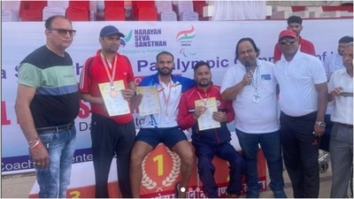 Suyash Jadhav (3rd from L) made a national record in 50m back stroke and 100m back stroke at the 2022 National C'ship. (Instagram/suyashjadhav1) Suyash Jadhav (3rd from L) made a national record in 50m back stroke and 100m back stroke at the 2022 National C'ship. (Instagram/suyashjadhav1)