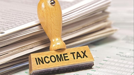 Taxpayers will be able to file an updated return from April 1 to eliminate errors or mistakes done in income tax returns.(Representative Image)