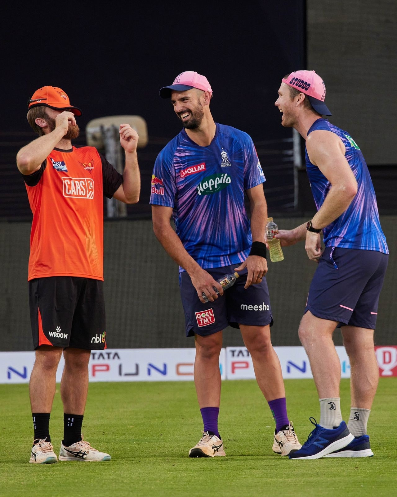 SRH captain Kane Williamson with countrymen Daryll Mitchell and James Neesham (Twitter/rajasthanroyals)