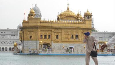 The issue was raked up during the budget session of the gurdwara body, which objected to the continuation of rights to the channel even after an FIR registration. (HT Photo) The issue was raked up during the budget session of the gurdwara body, which objected to the continuation of rights to the channel even after an FIR registration. (HT Photo)