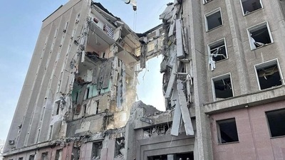 A building hit by cruise missiles, amid Russia's invasion of Ukraine, in Mykolaiv, Ukraine,&nbsp; (Reuters)